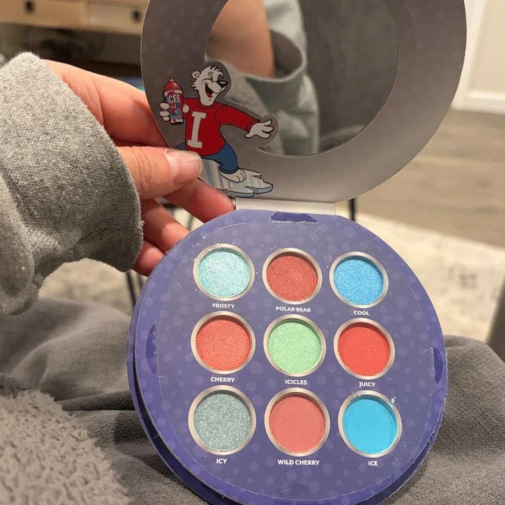 Icee Eyshadow Palette by Taste Beauty - NEVER USED!! makeup palettes eye eyes